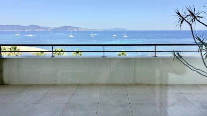 Mounia Layouni, Cabinet Infirmier à La Ciotat