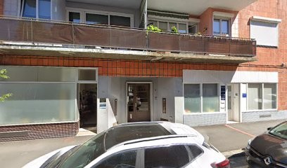 Laura Susanne Infirmière Liberale, Pansements Simples Et Complexes, Injections Sous Cutanées Et Intramusculaires, Ablation De Points De Suture, Soins De Nursing, Surveillance De Traitement, Prise De Sang Etc…, Cabinet Infirmier à Dunkerque