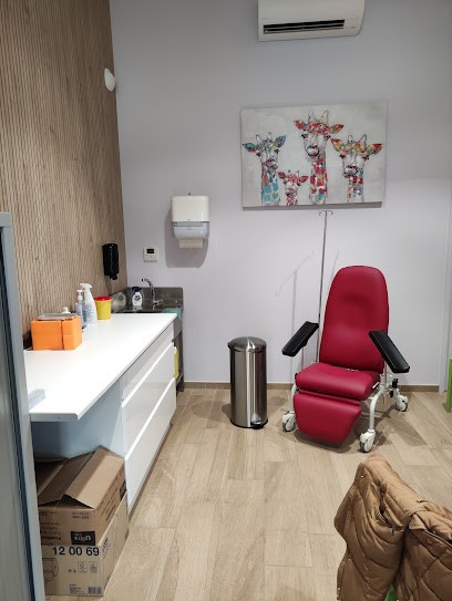 Infirmière Emilie MOREL - Cabinet Infirmier Tréclun, Cabinet Infirmier à Tréclun