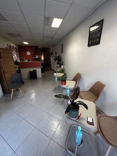 ACCES SOINS CABINET INFIRMIERS Mélusine Laville - Alice Gay - Aurélien Jarlier - Isabelle Robert, Cabinet Infirmier à Vic-le-Comte